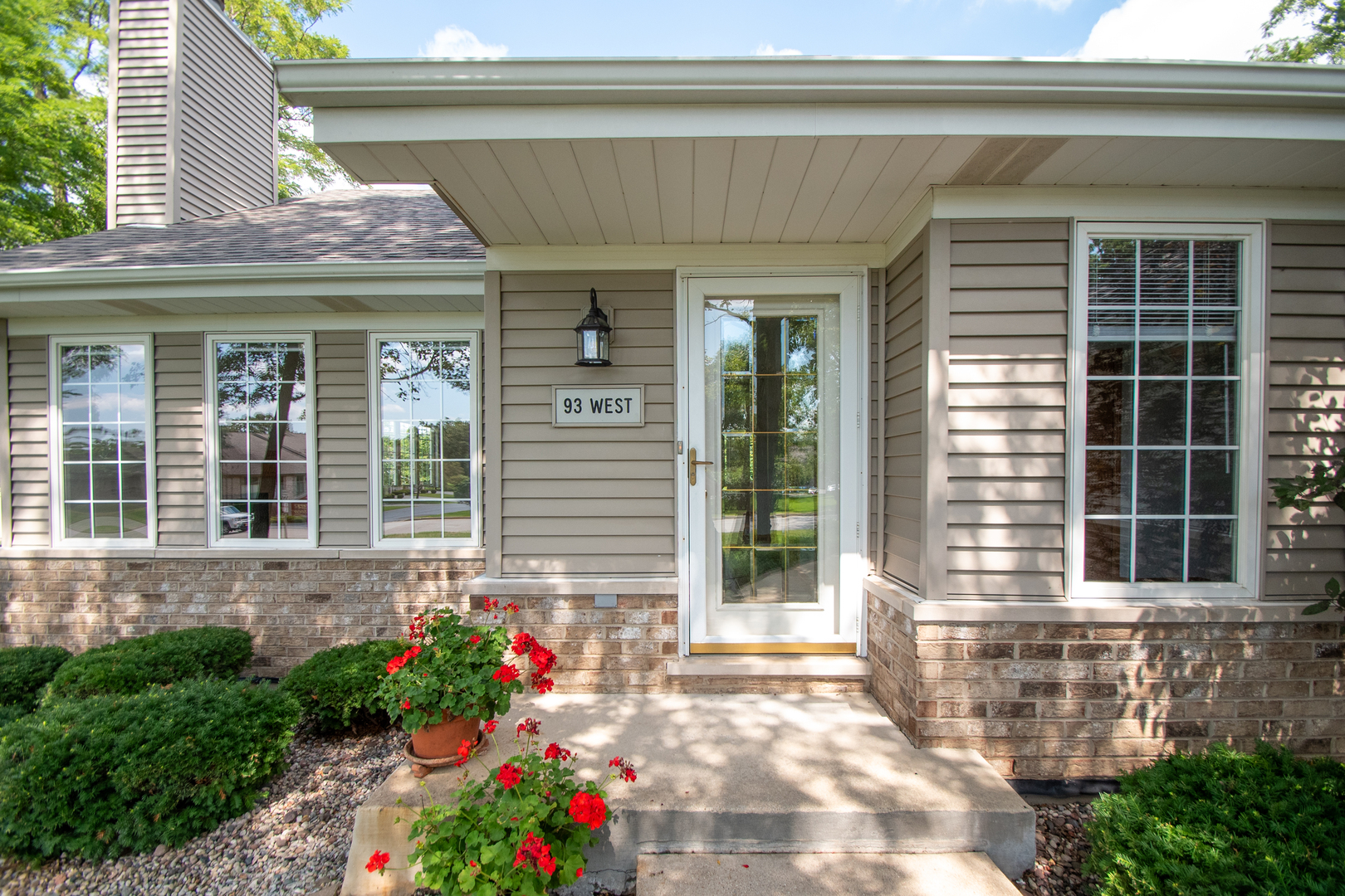 93 W Richton Road, Crete, IL 60417
