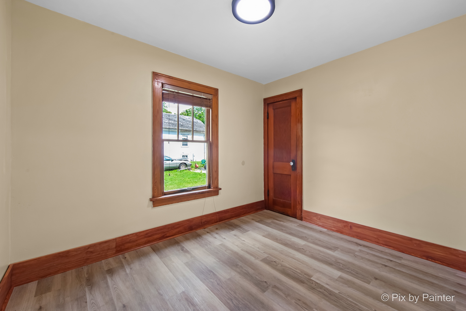 503 N River Road, Fox River Grove, IL 60021