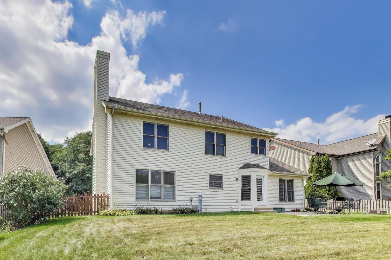 1113 Deep Woods Drive, Elgin, IL 60120
