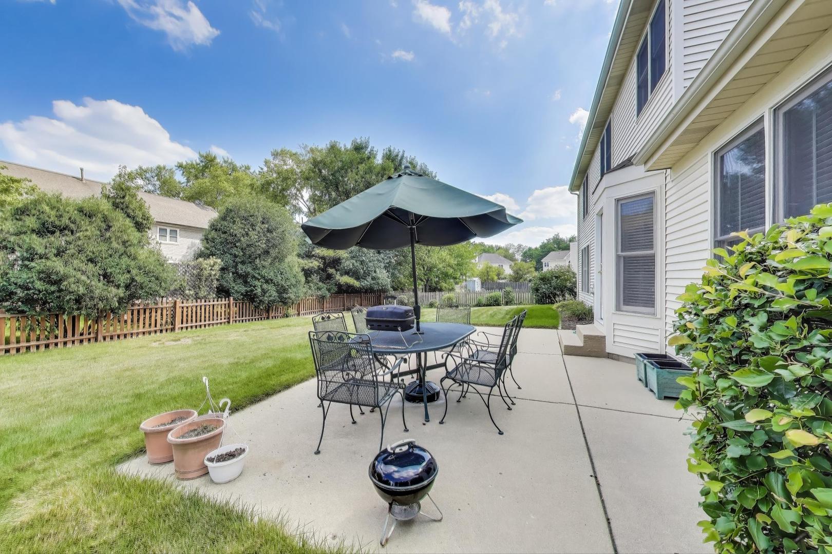 1113 Deep Woods Drive, Elgin, IL 60120