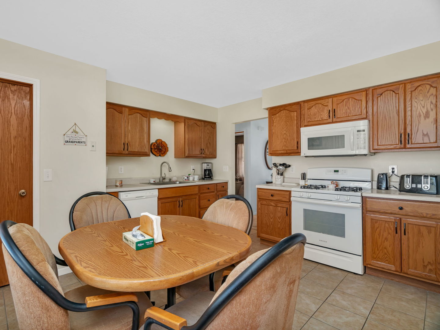 330 E Janet Drive, Braidwood, IL 60408