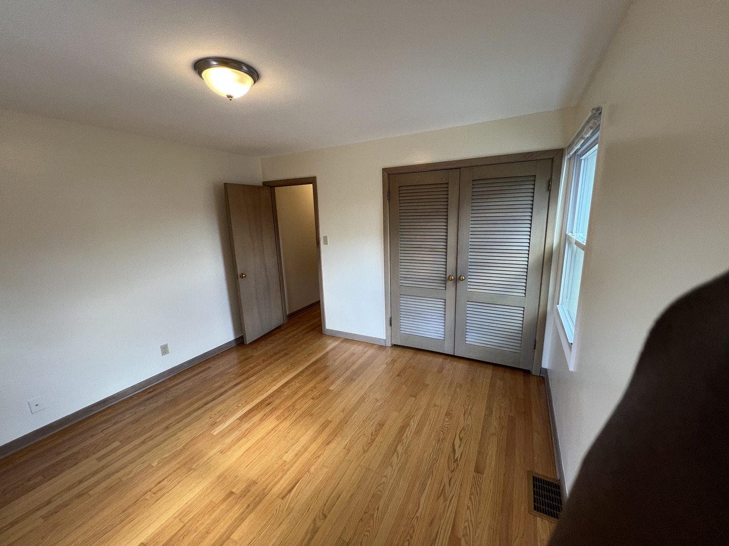 3014 Harlem Avenue #2, Riverside, IL 60546