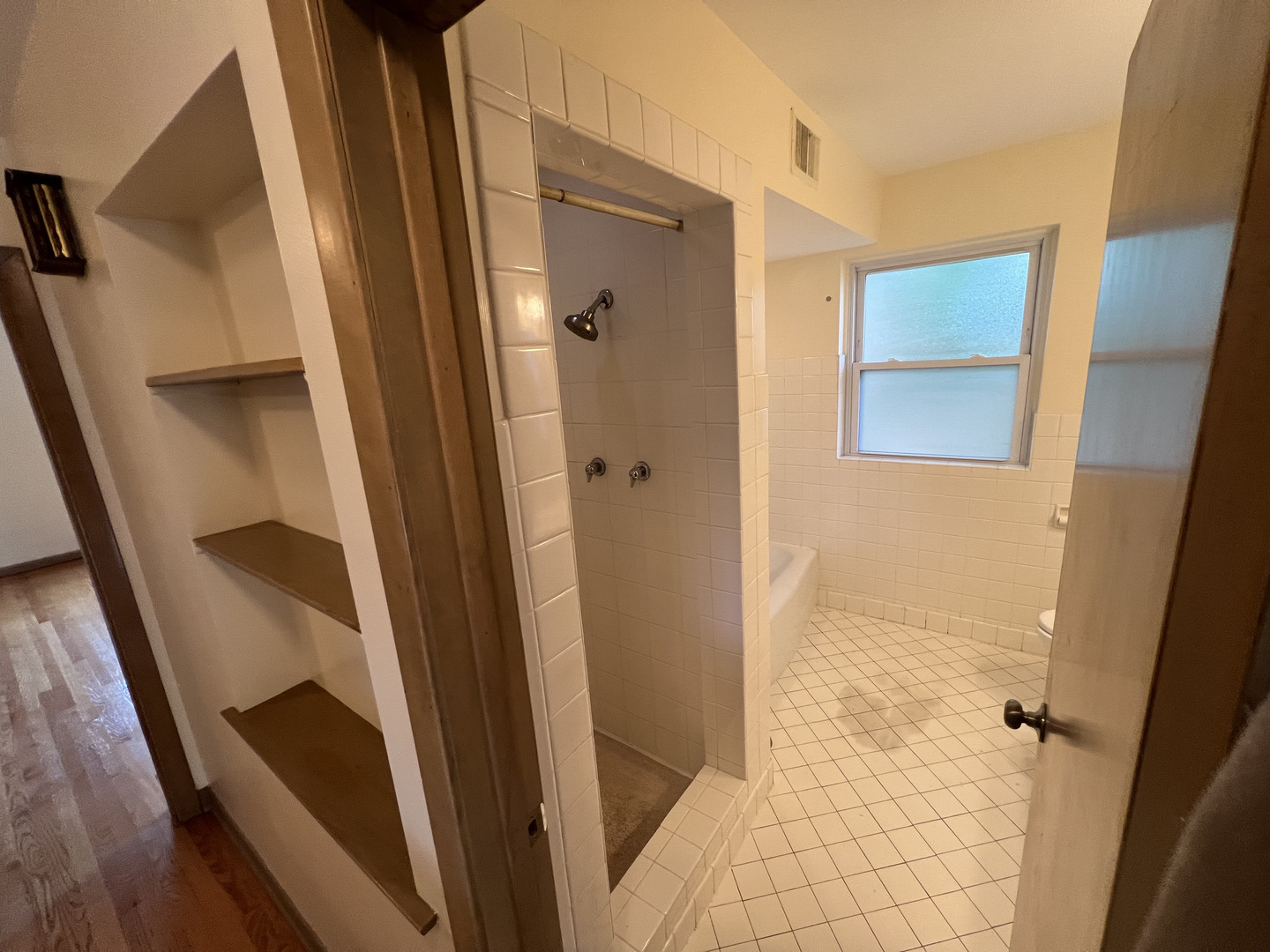 3014 Harlem Avenue #2, Riverside, IL 60546