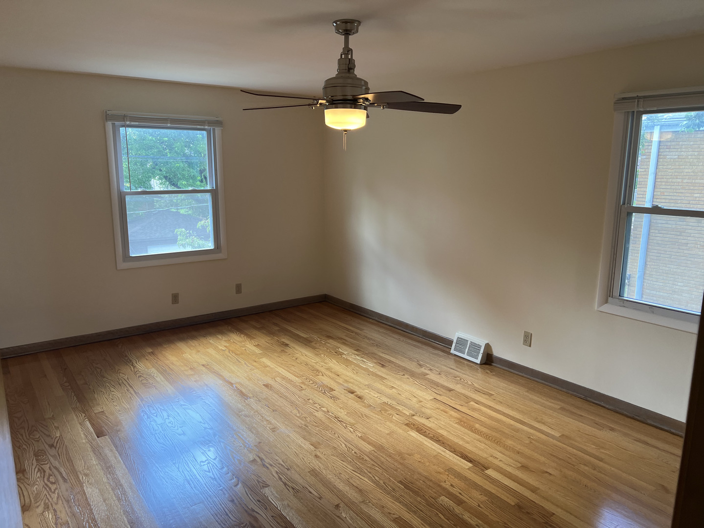 3014 Harlem Avenue #2, Riverside, IL 60546