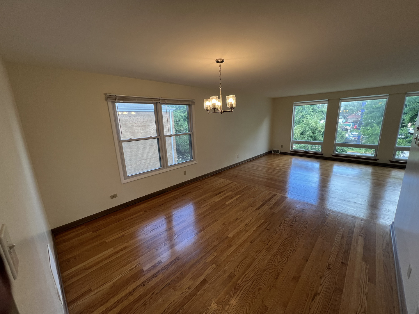 3014 Harlem Avenue #2, Riverside, IL 60546
