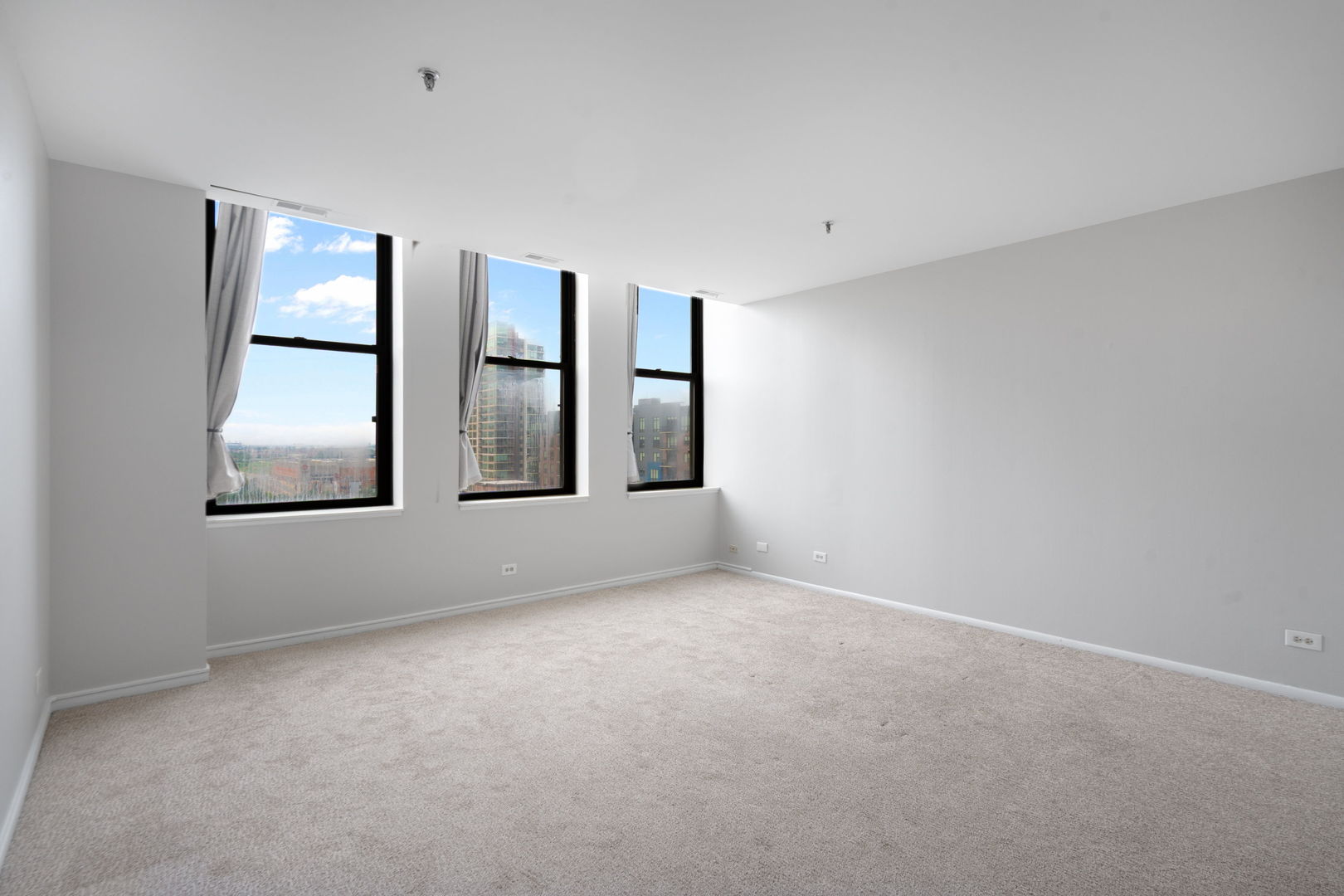 780 S federal Street #909, Chicago, IL 60605
