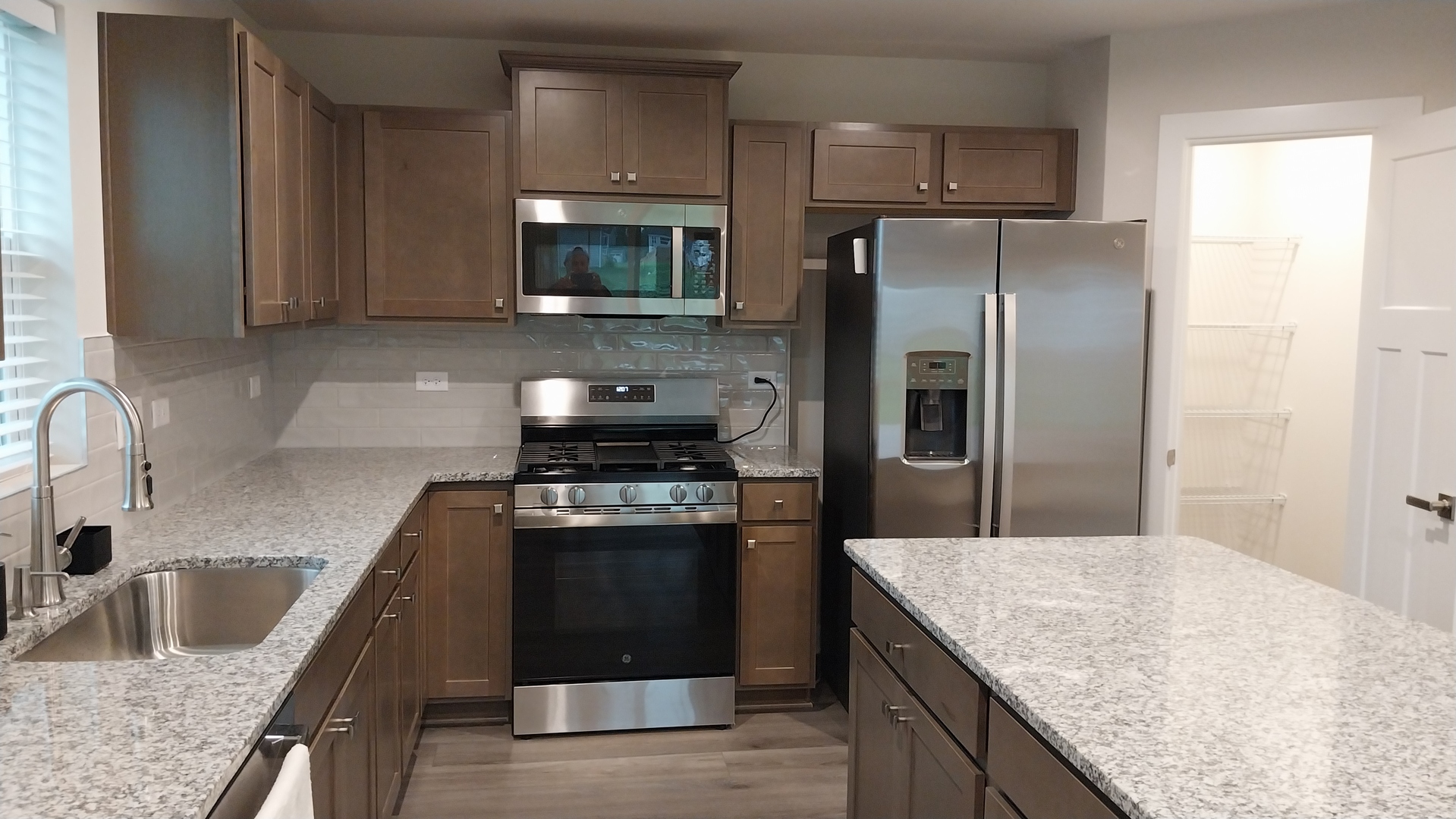 121 CORNERSTONE Drive, Hampshire, IL 60140