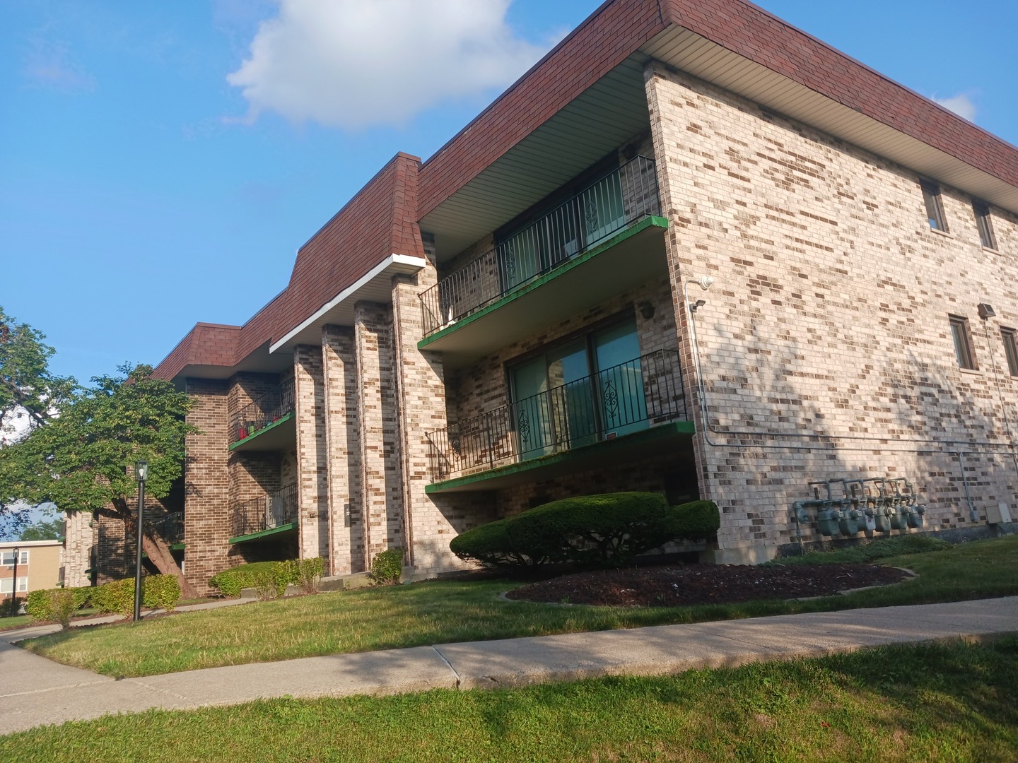 9132 S Pulaski Road #2W, Oak Lawn, IL 60453