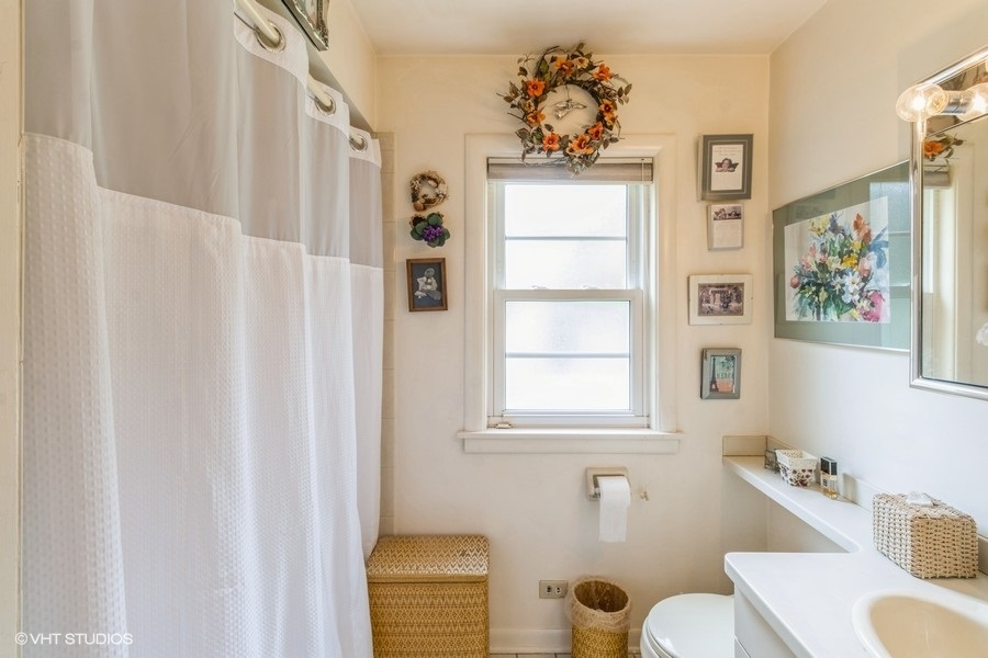 1105 N Harvard Avenue, Arlington Heights, IL 60004
