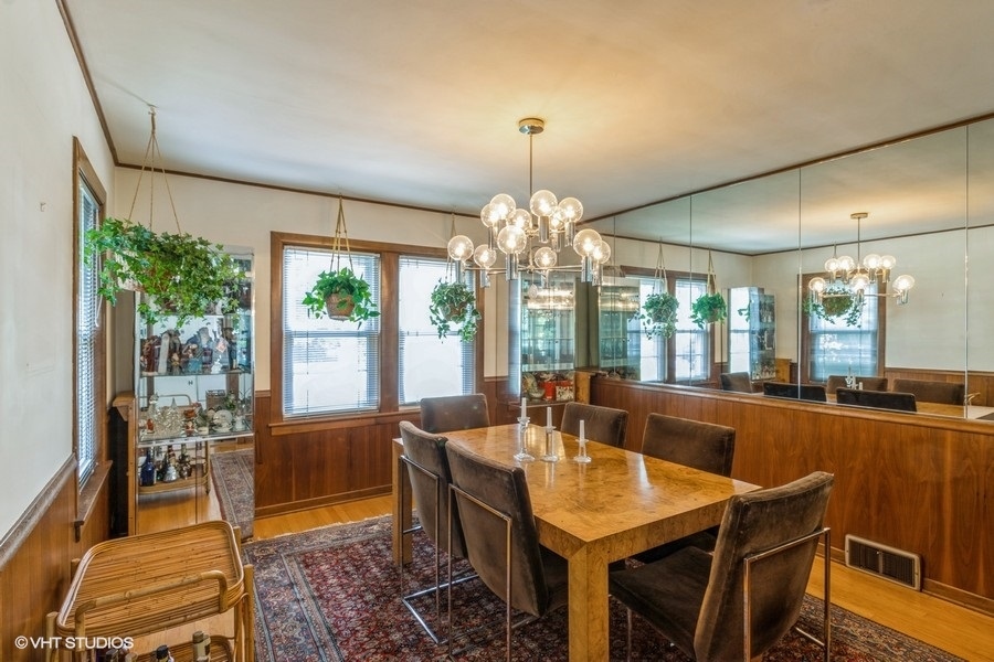 1105 N Harvard Avenue, Arlington Heights, IL 60004