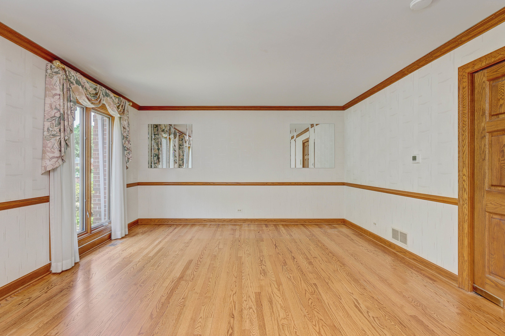 1609 Clover Drive, Inverness, IL 60067