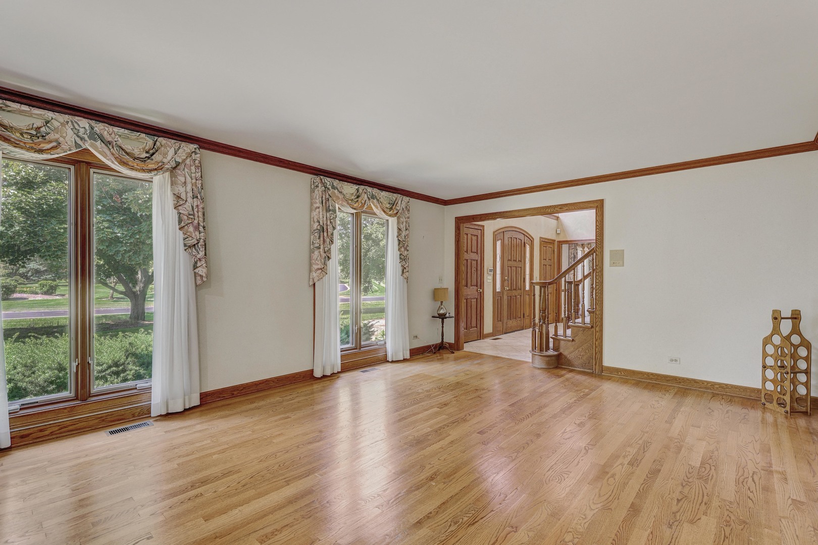 1609 Clover Drive, Inverness, IL 60067