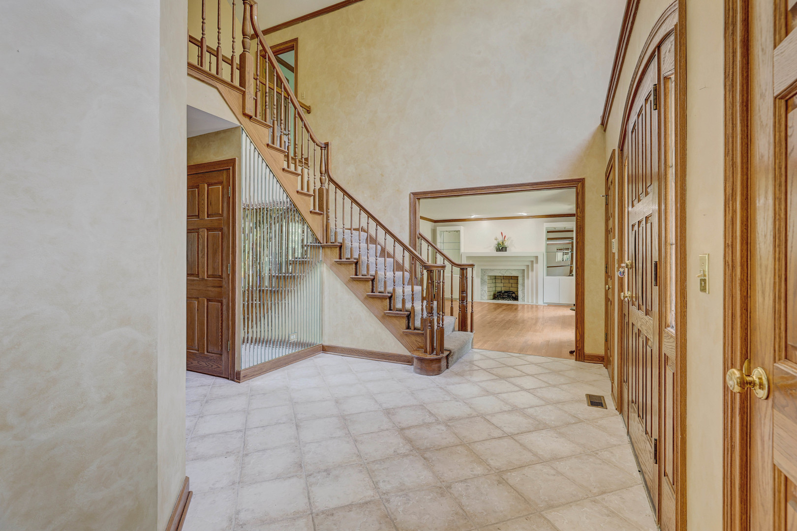 1609 Clover Drive, Inverness, IL 60067