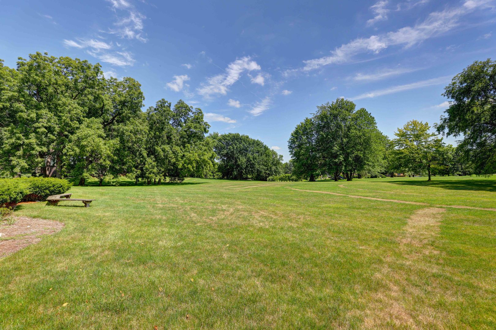 1609 Clover Drive, Inverness, IL 60067