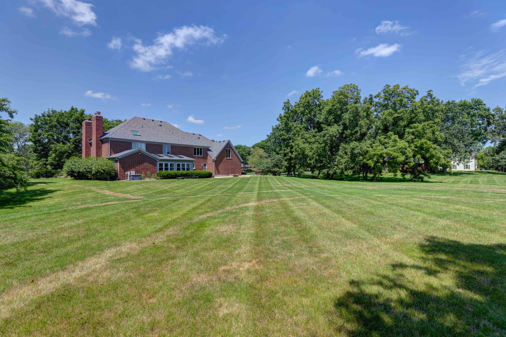 1609 Clover Drive, Inverness, IL 60067