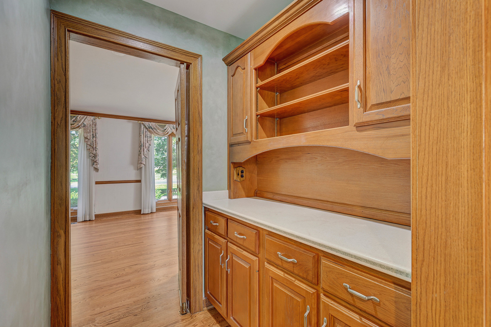 1609 Clover Drive, Inverness, IL 60067