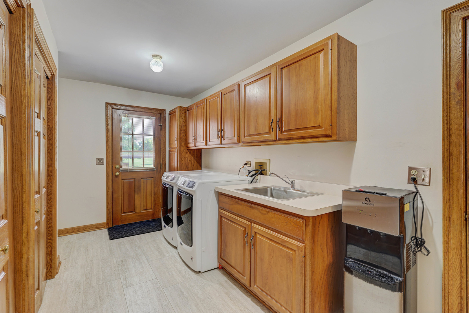 1609 Clover Drive, Inverness, IL 60067