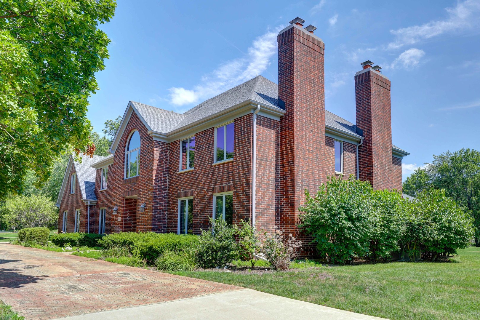 1609 Clover Drive, Inverness, IL 60067