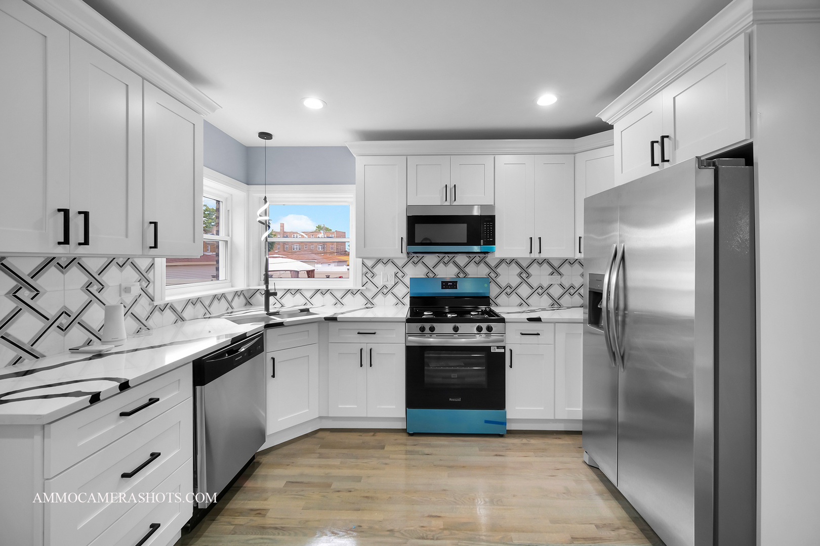 10234 S Saint Lawrence Avenue, Chicago, IL 60628
