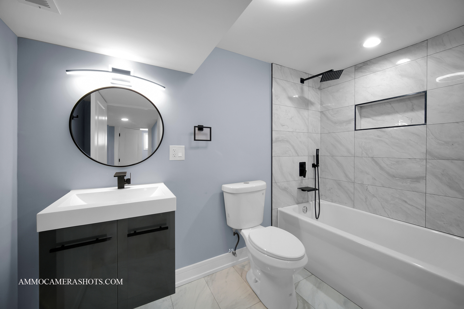 10234 S Saint Lawrence Avenue, Chicago, IL 60628