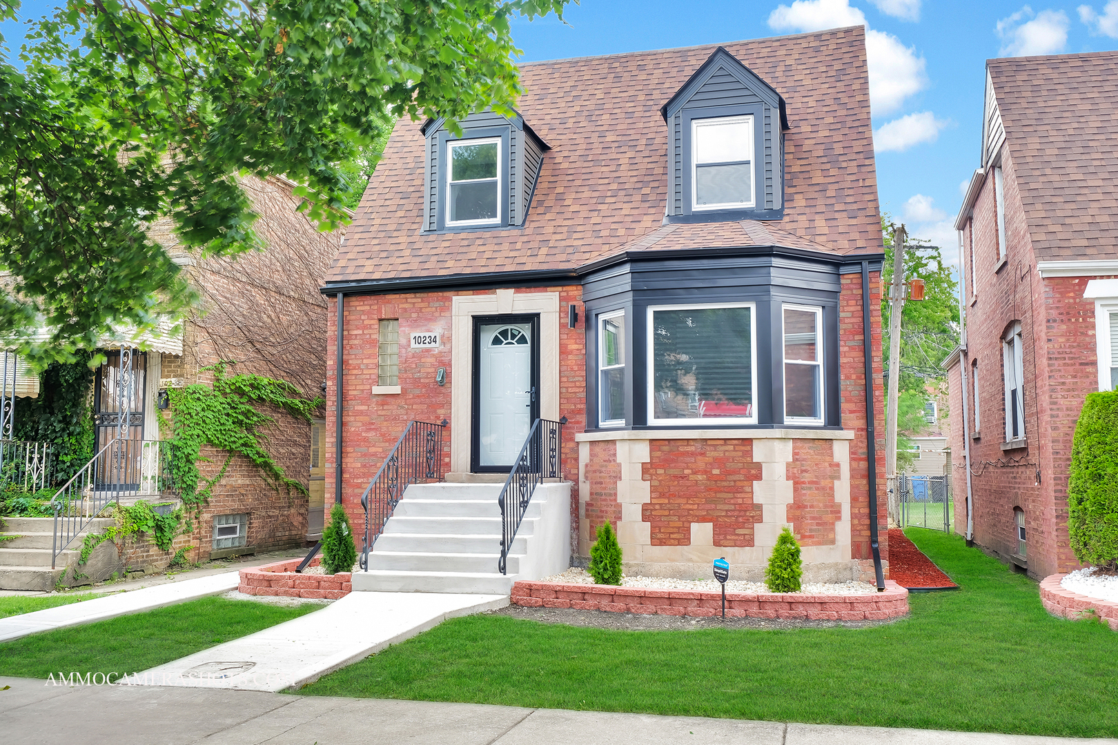 10234 S Saint Lawrence Avenue, Chicago, IL 60628