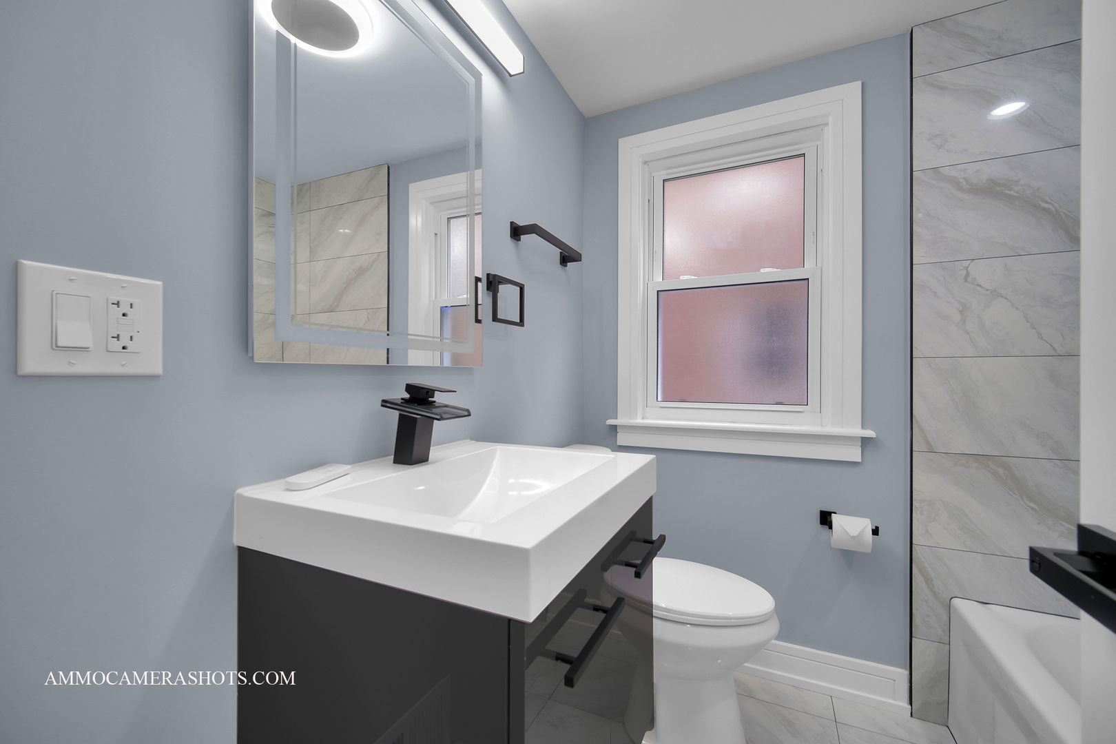 10234 S Saint Lawrence Avenue, Chicago, IL 60628