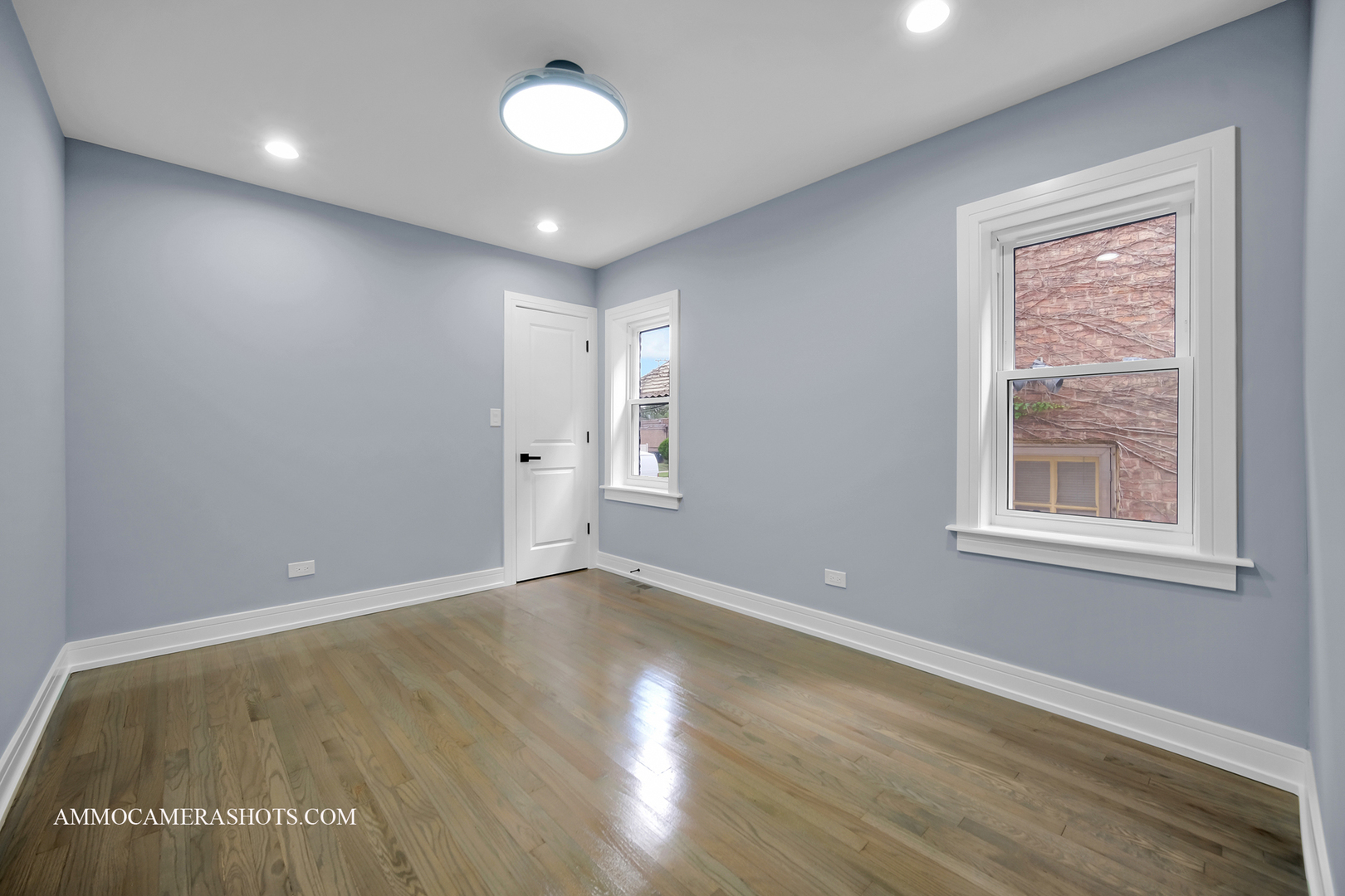 10234 S Saint Lawrence Avenue, Chicago, IL 60628