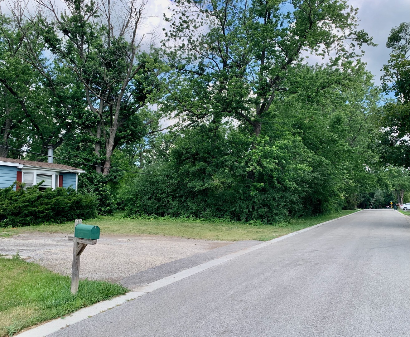 1068 N Coolidge Avenue, Palatine, IL 60067