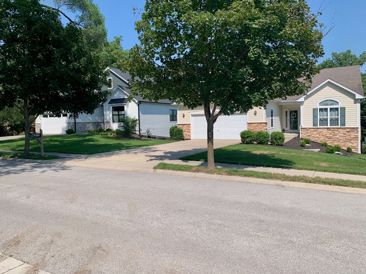 1068 N Coolidge Avenue, Palatine, IL 60067