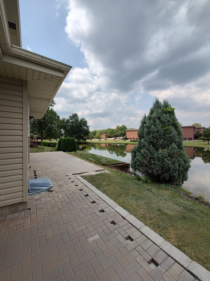 1028 Aspen Court, Lake Zurich, IL 60047