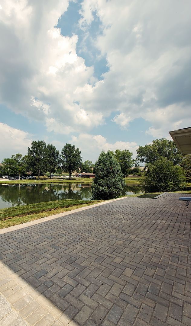 1028 Aspen Court, Lake Zurich, IL 60047