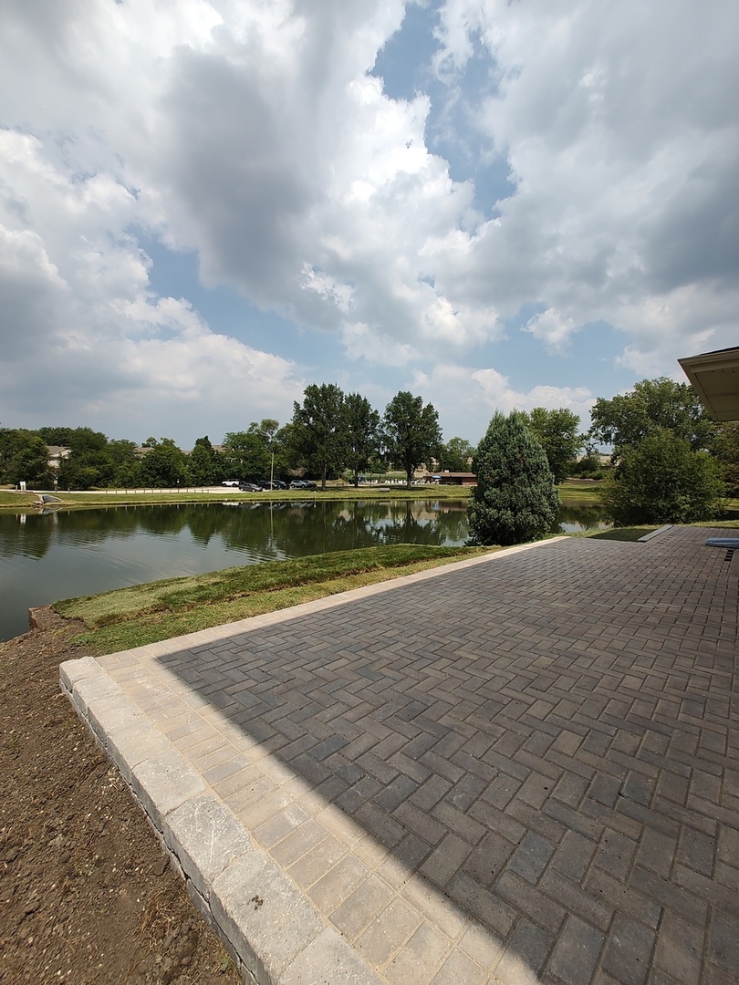 1028 Aspen Court, Lake Zurich, IL 60047