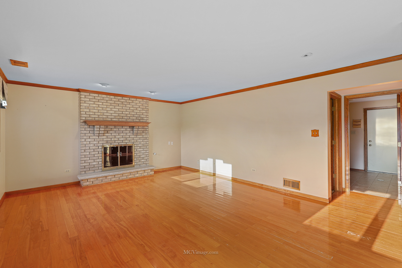 17332 Grange Drive, Orland Park, IL 60467