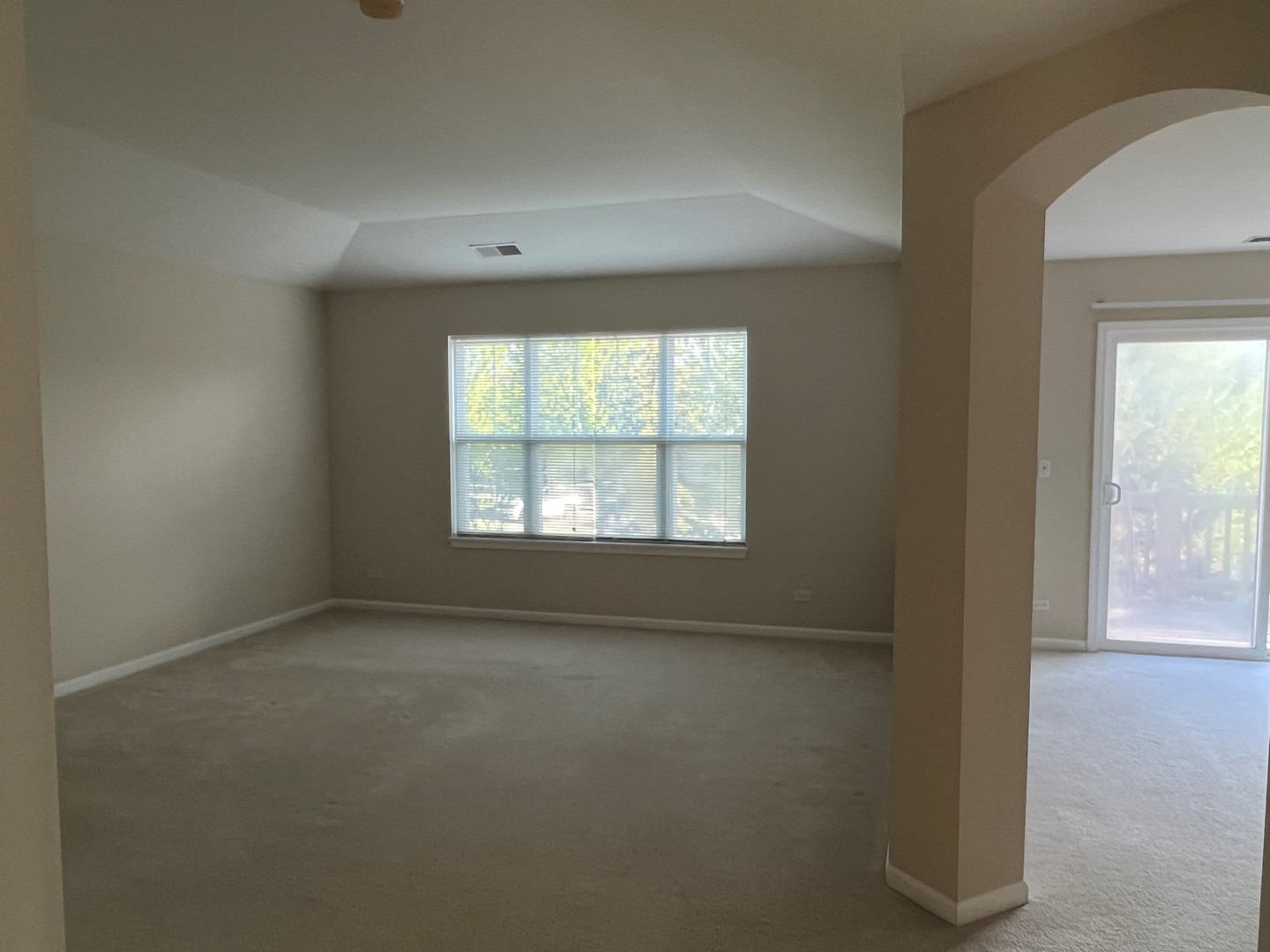 1861 Crenshaw Circle, Vernon Hills, IL 60061