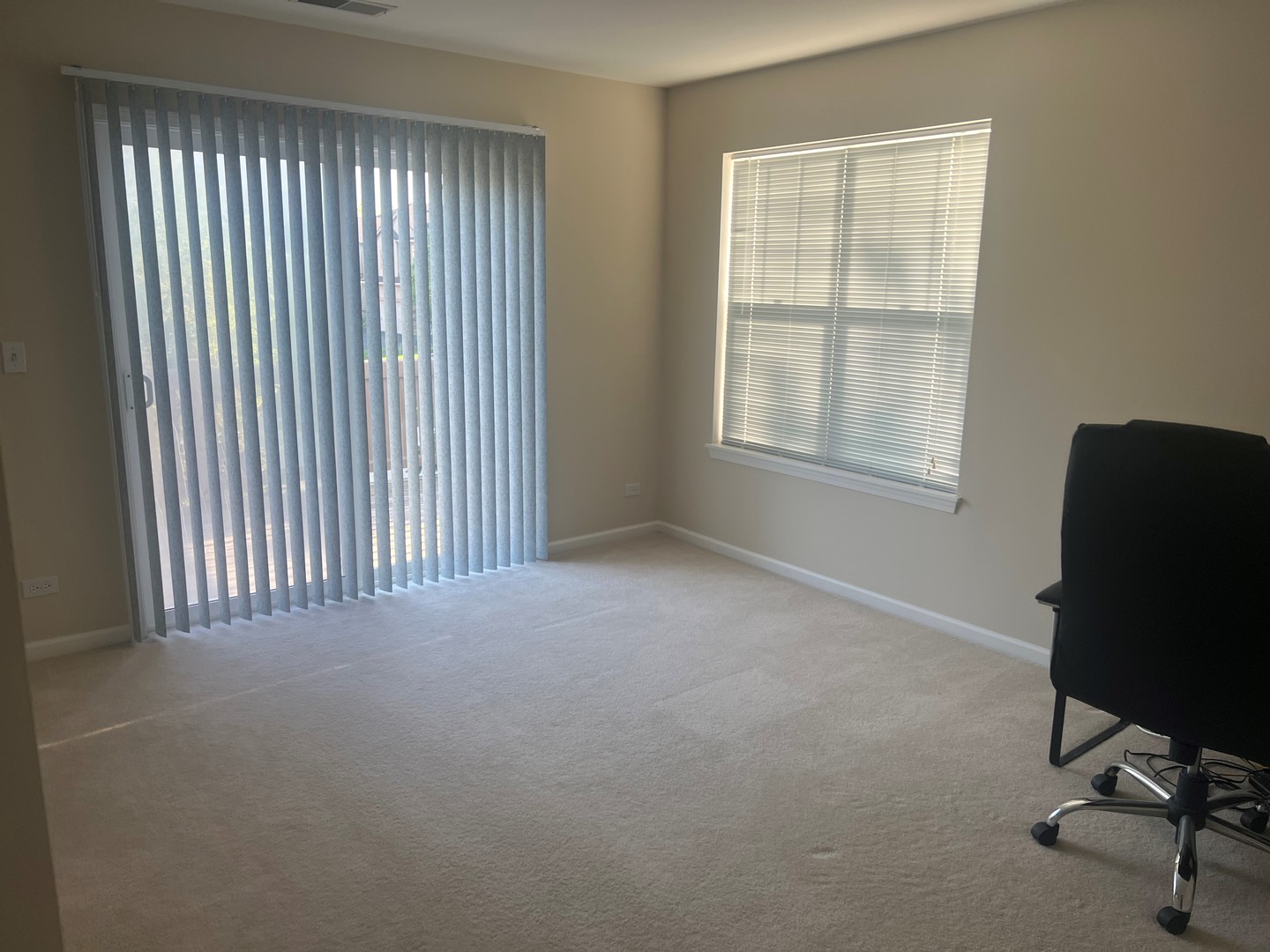 1861 Crenshaw Circle, Vernon Hills, IL 60061