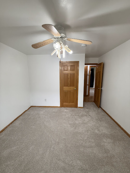 9906 S California Avenue, Evergreen Park, IL 60805