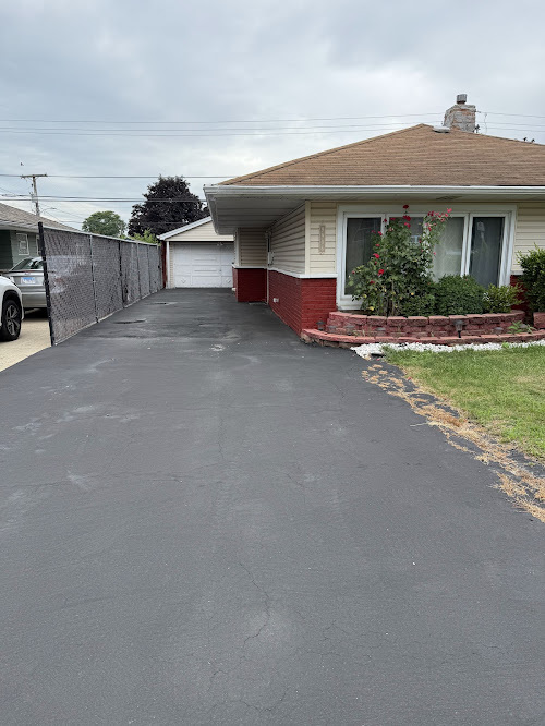9906 S California Avenue, Evergreen Park, IL 60805