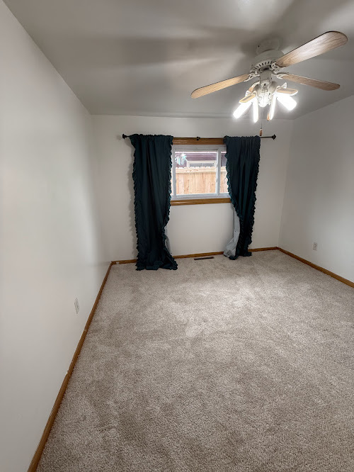 9906 S California Avenue, Evergreen Park, IL 60805