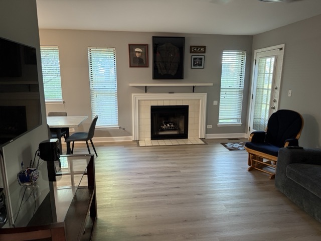 1306 Pennwood Court #D1, Schaumburg, IL 60193