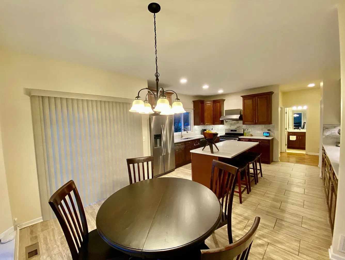 3220 Indian Creek Drive, Buffalo Grove, IL 60089