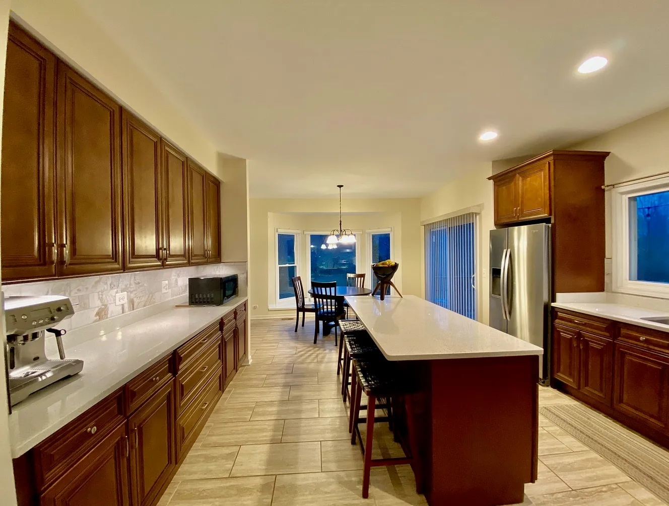 3220 Indian Creek Drive, Buffalo Grove, IL 60089