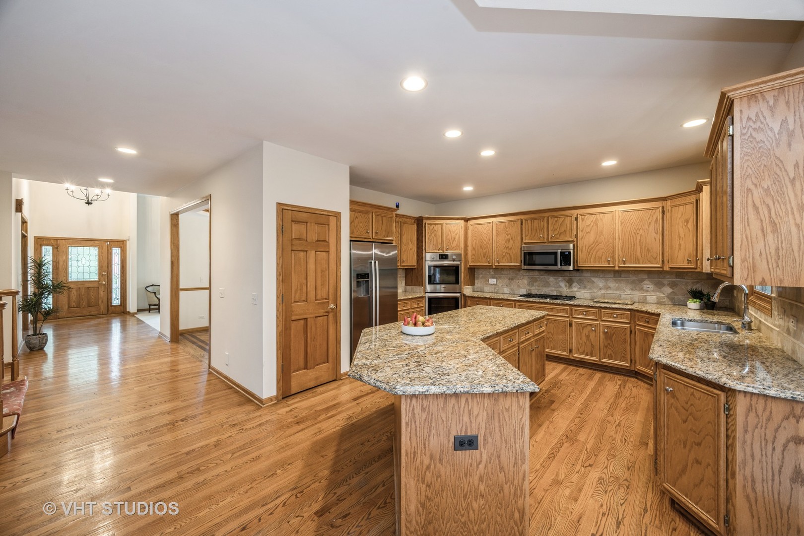 3926 Glendenning Road, Downers Grove, IL 60515