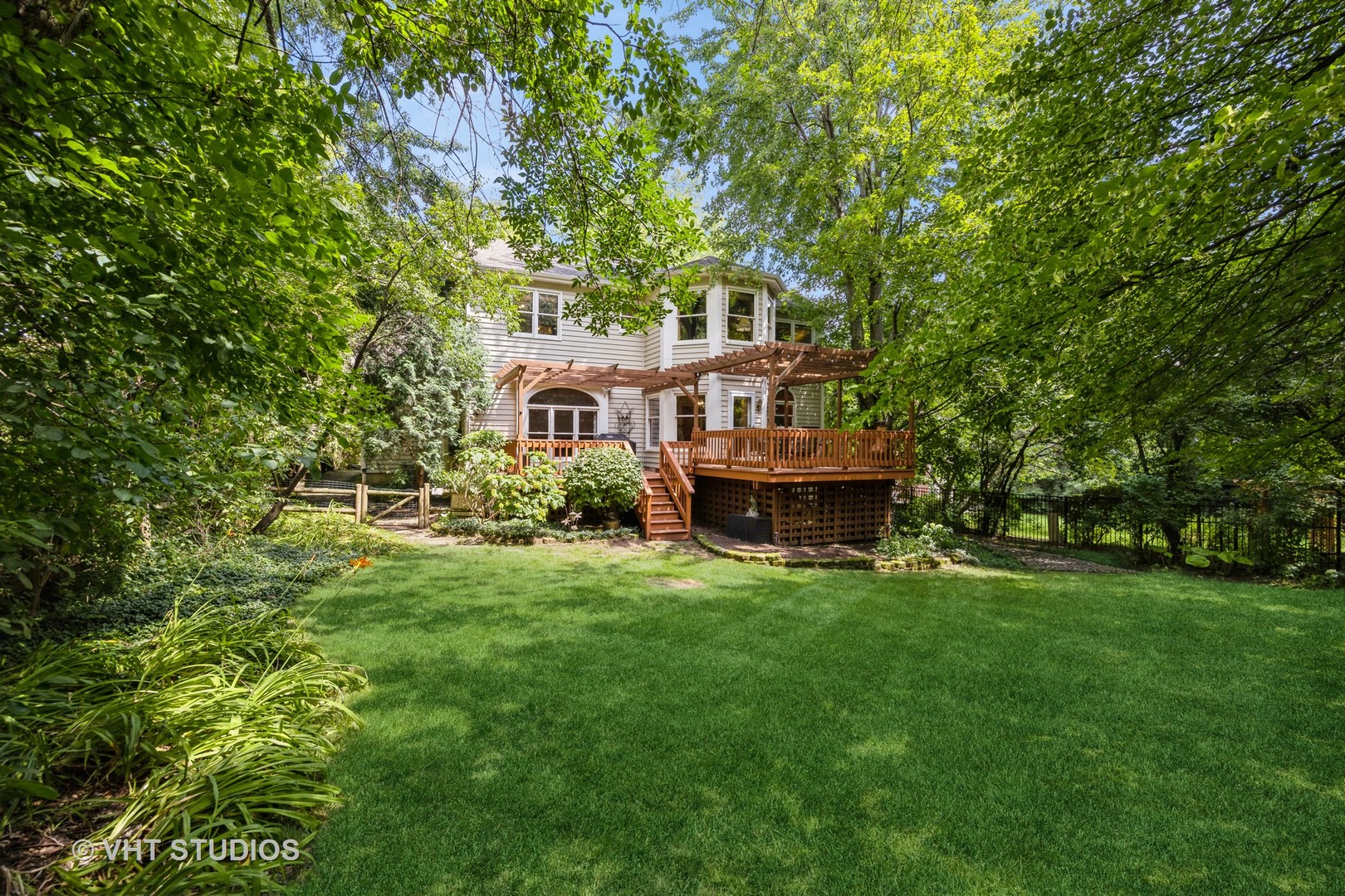3926 Glendenning Road, Downers Grove, IL 60515
