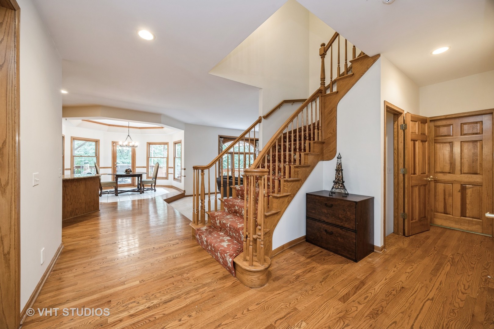 3926 Glendenning Road, Downers Grove, IL 60515