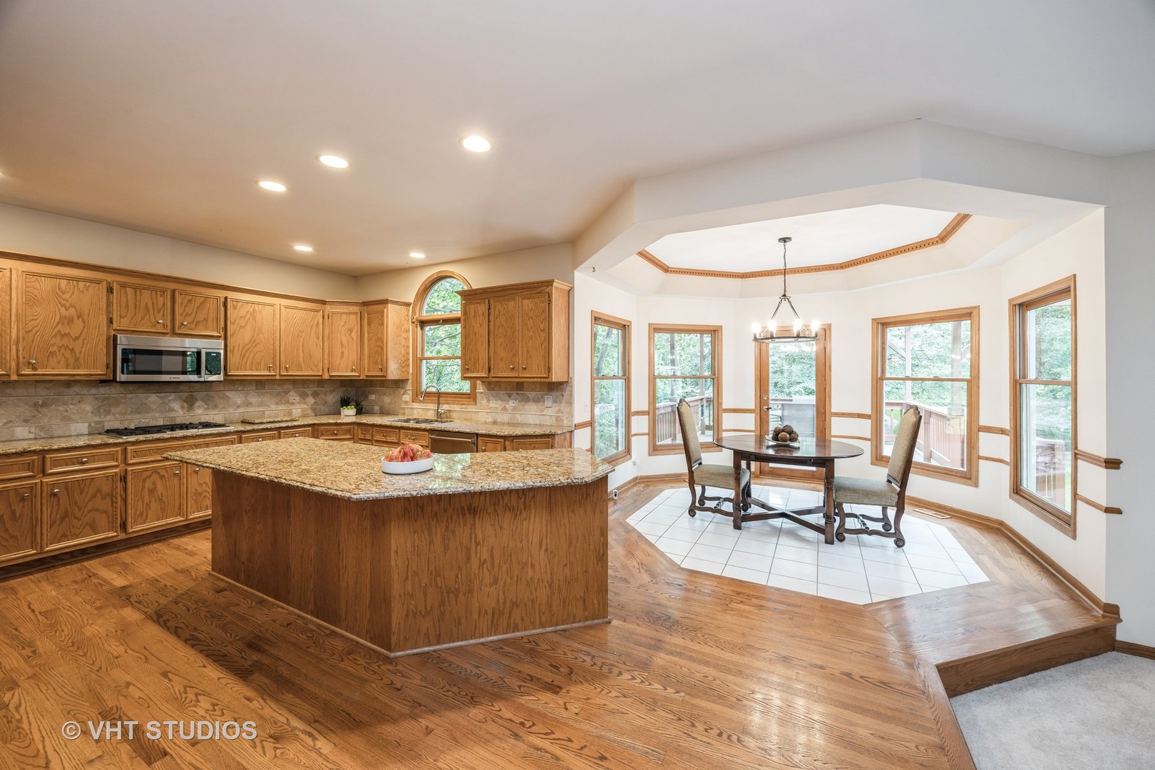 3926 Glendenning Road, Downers Grove, IL 60515