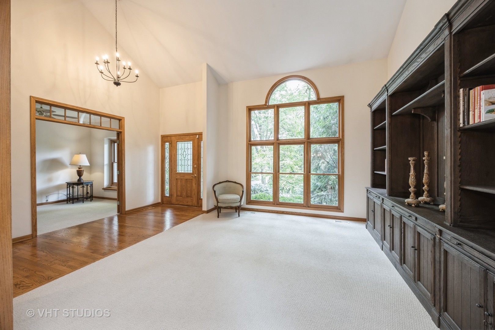 3926 Glendenning Road, Downers Grove, IL 60515