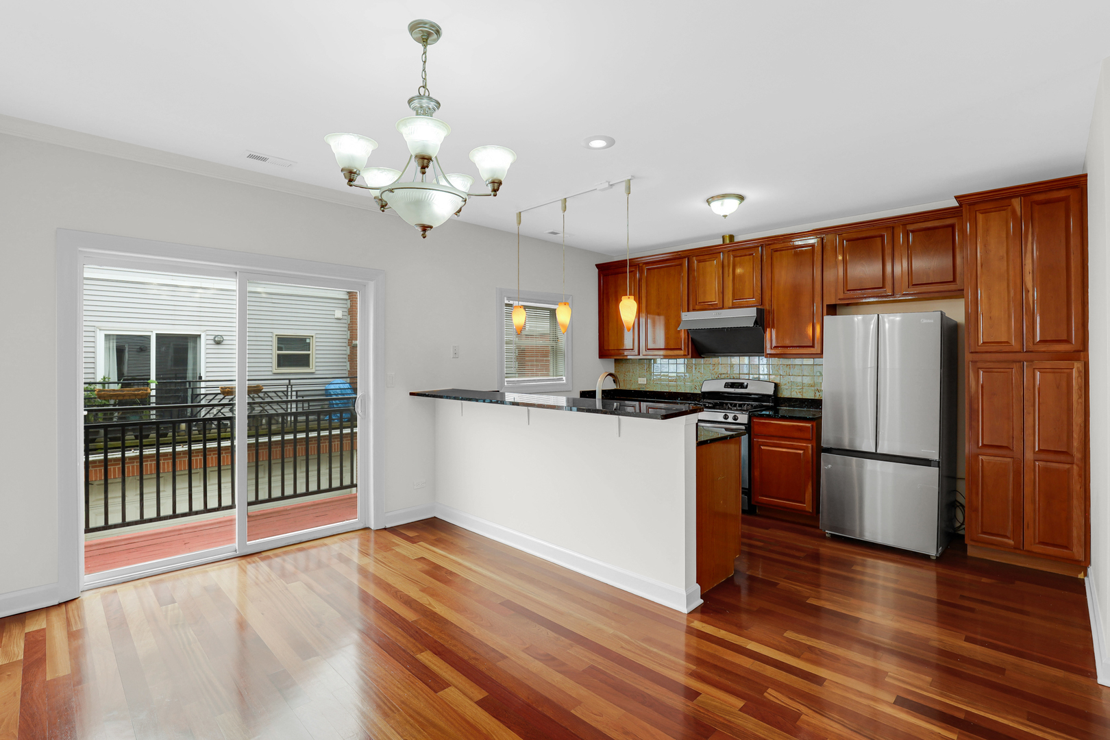 4879 N Winthrop Avenue #D, Chicago, IL 60640
