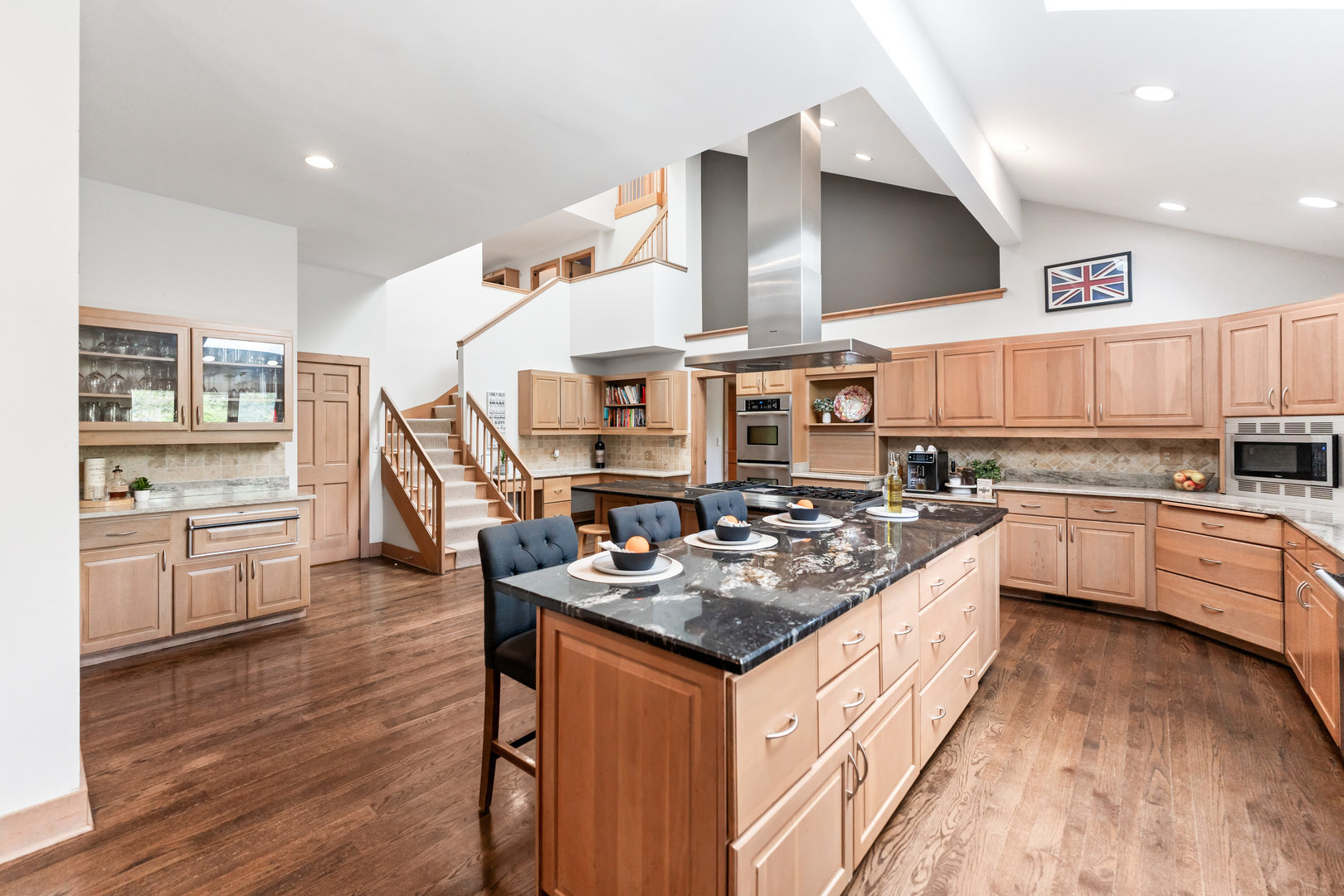 5727 Hampton Drive, Long Grove, IL 60047