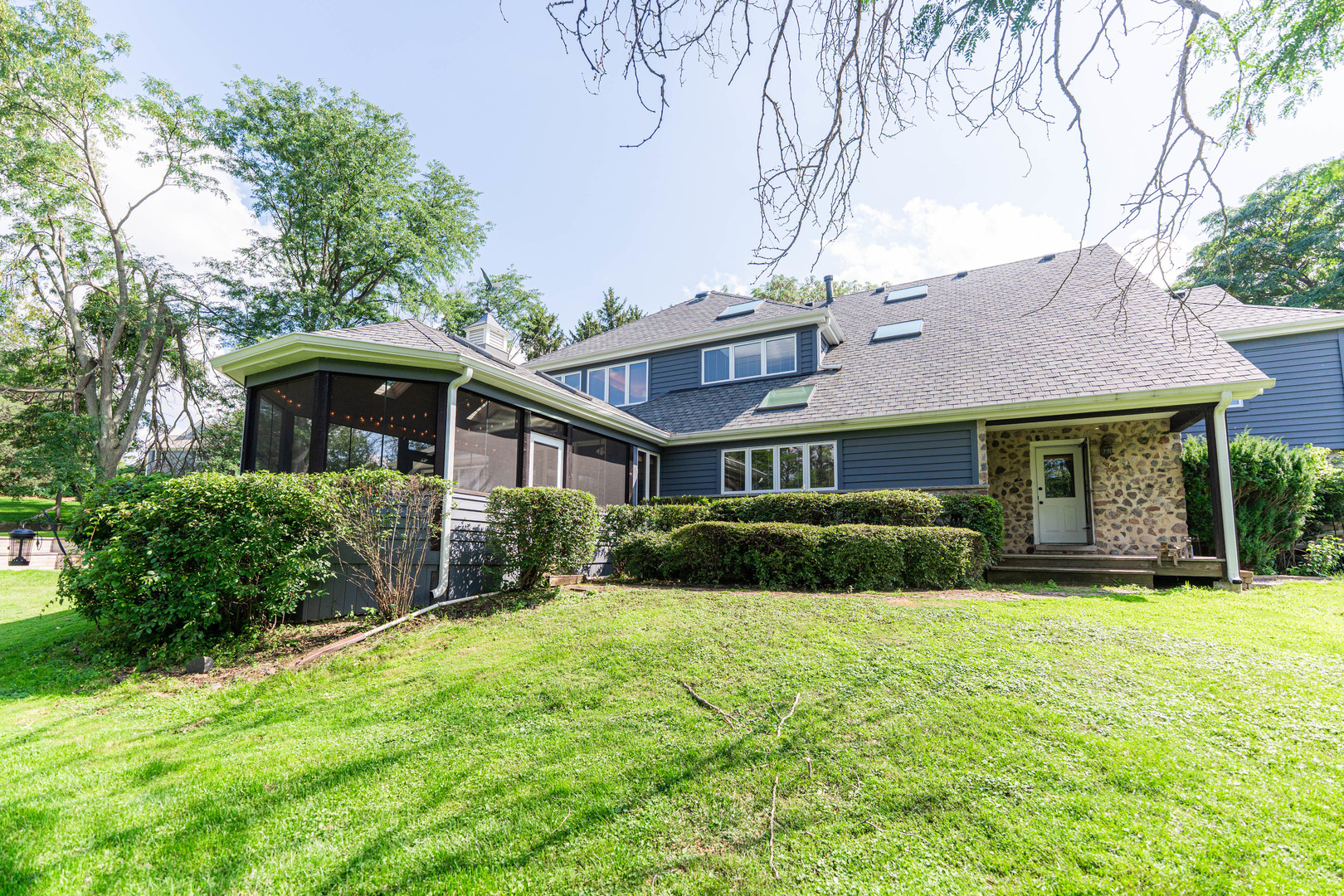5727 Hampton Drive, Long Grove, IL 60047