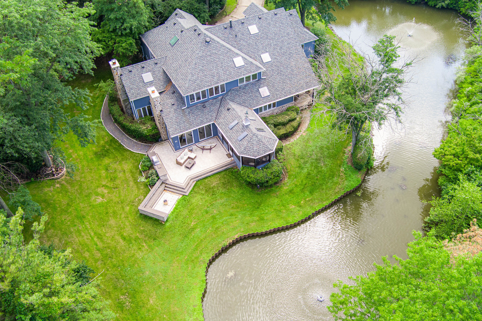 5727 Hampton Drive, Long Grove, IL 60047